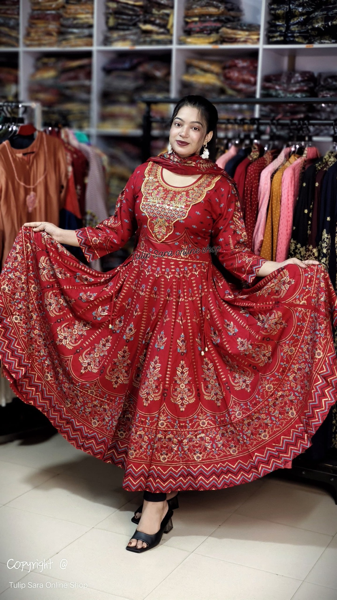 Nokshi-2 gown (maroon)